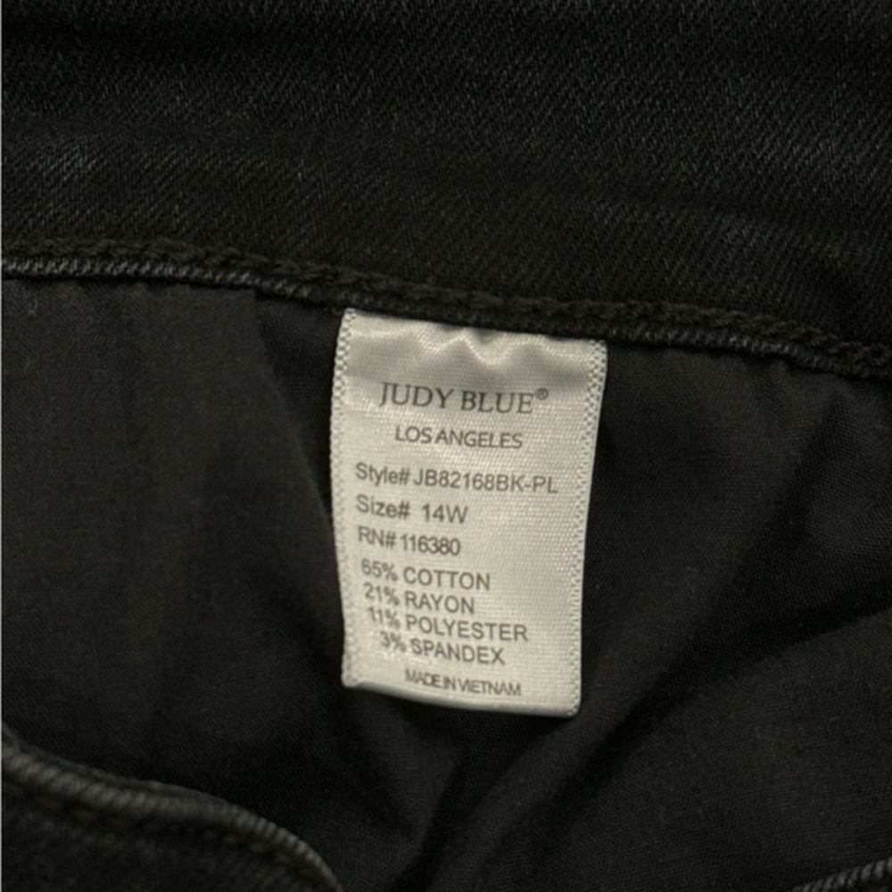 Judy Blue Black Destroyed Leopard Patch Skinny - Picture 4 of 7